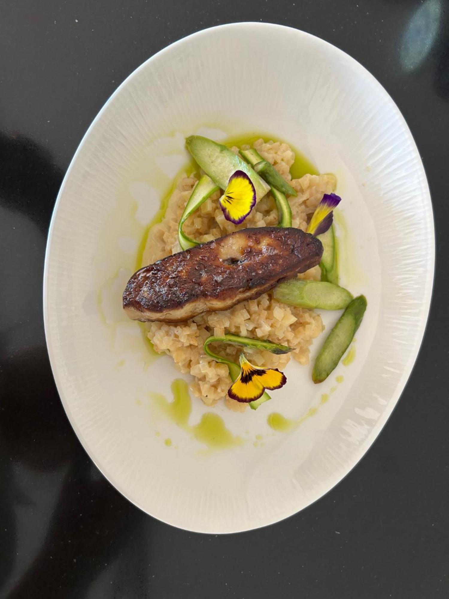 Logis Hotel Restaurant Le Kalliste อิแยร์ ภายนอก รูปภาพ